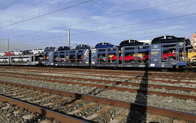 Volkswagen Navarra distribuye más del 50 por ciento de su producción de coches por ferrocarril